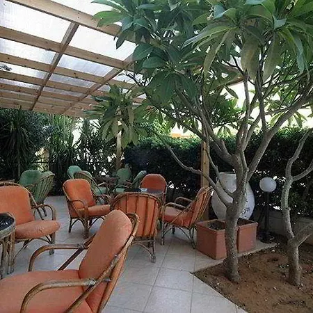 Liberty Готель Rethymno (Crete)